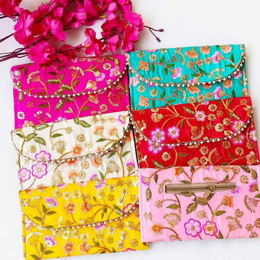 Beautiful Handcrafted Clutches For Return Favors – 5’5 Inch 6Pcs Set